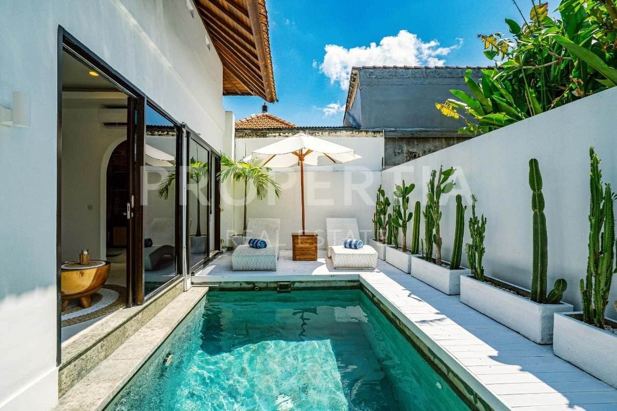 Finished Turnkey Villa in Prime Padonan