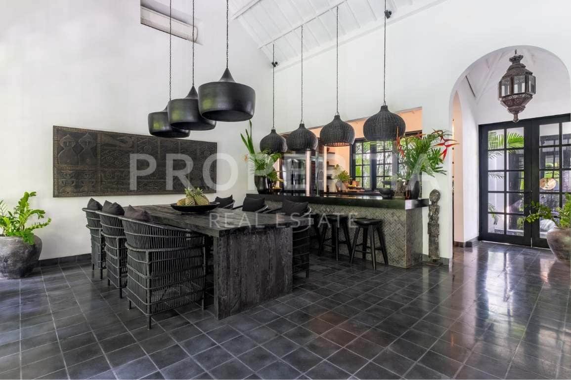 4-bedroom leasehold villa in Berawa — photo 4 of 5