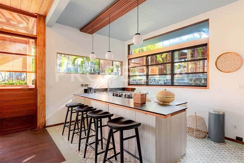 4-bedroom leasehold villa in Pererenan — photo 3 of 5