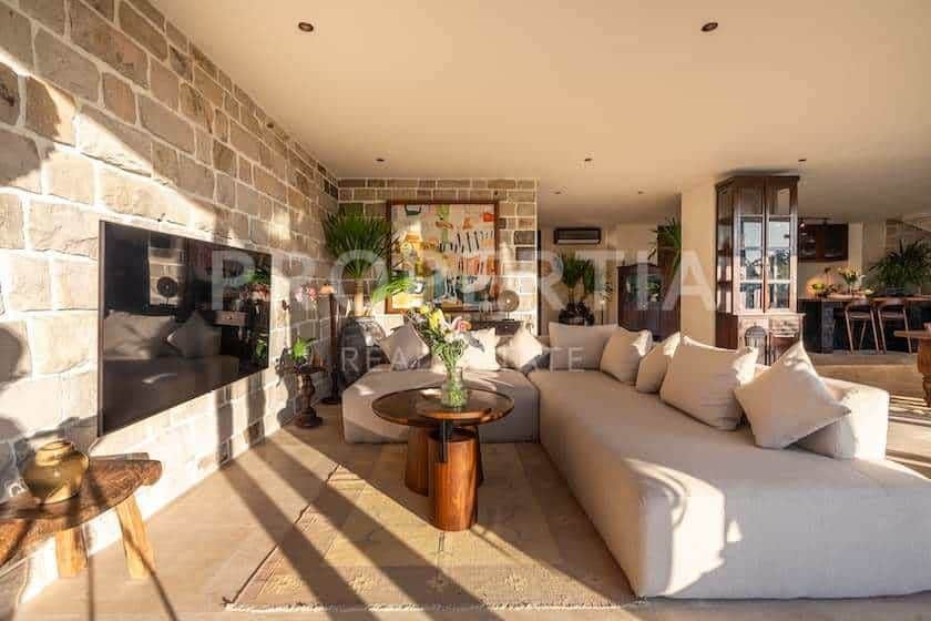 3-bedroom freehold villa in Canggu — photo 2 of 5