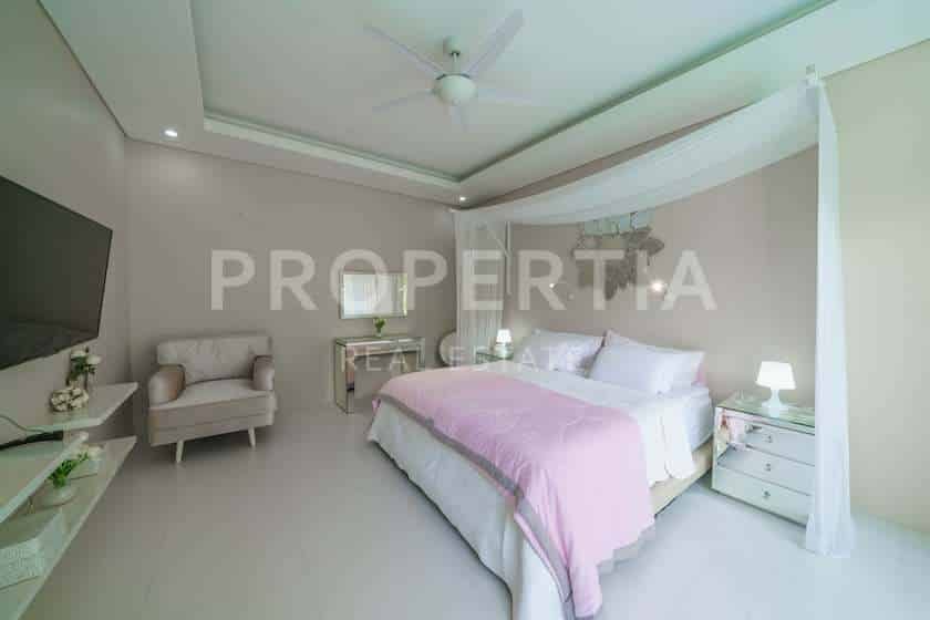 7-bedroom leasehold villa in Berawa — photo 5 of 5