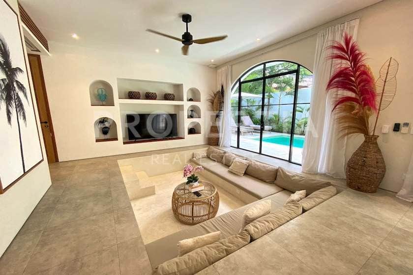 6-bedroom freehold villa in Umalas — photo 2 of 5