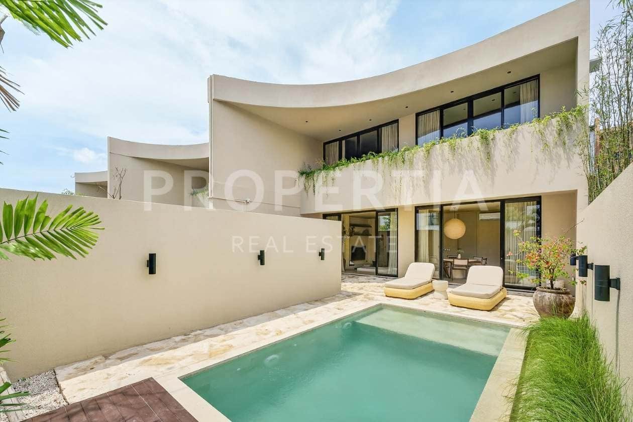 Move-in Ready Modern Tropical Villa in Tranquil Padonan