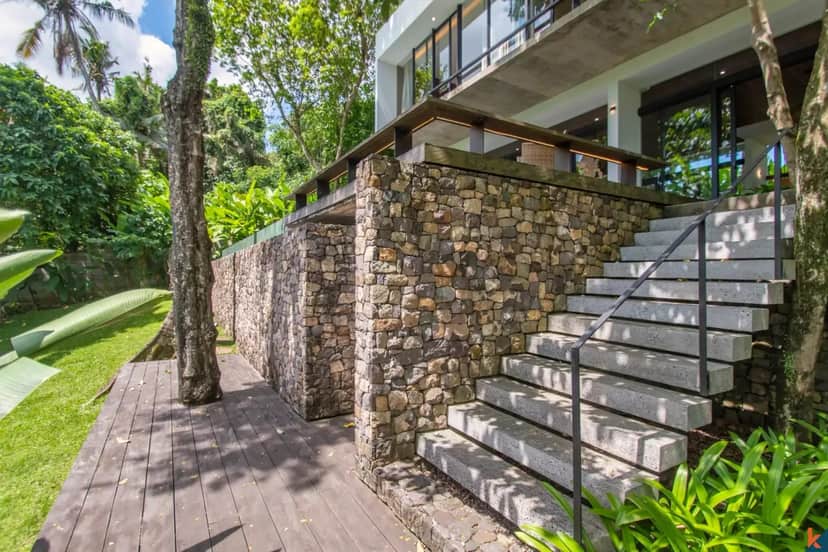 4-bedroom freehold villa in Tabanan — photo 2 of 5