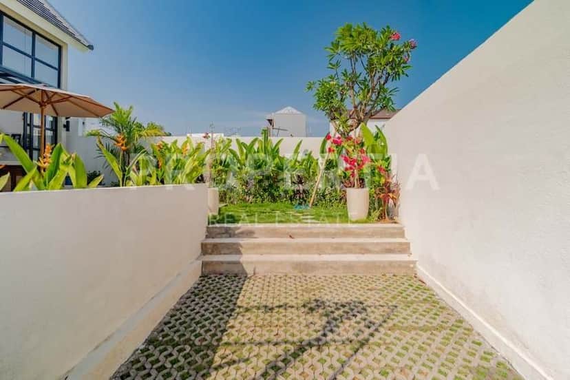 2-bedroom leasehold villa in Pererenan — photo 2 of 5