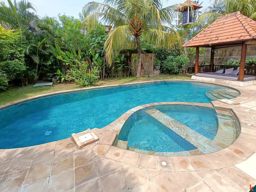 3-bedroom freehold villa in Amed — photo 4 of 5