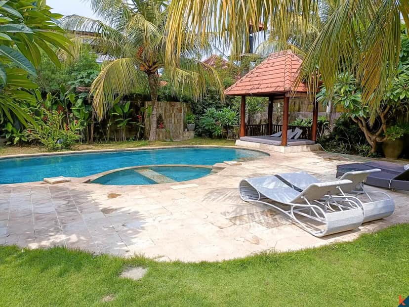 3-bedroom freehold villa in Amed — photo 2 of 5