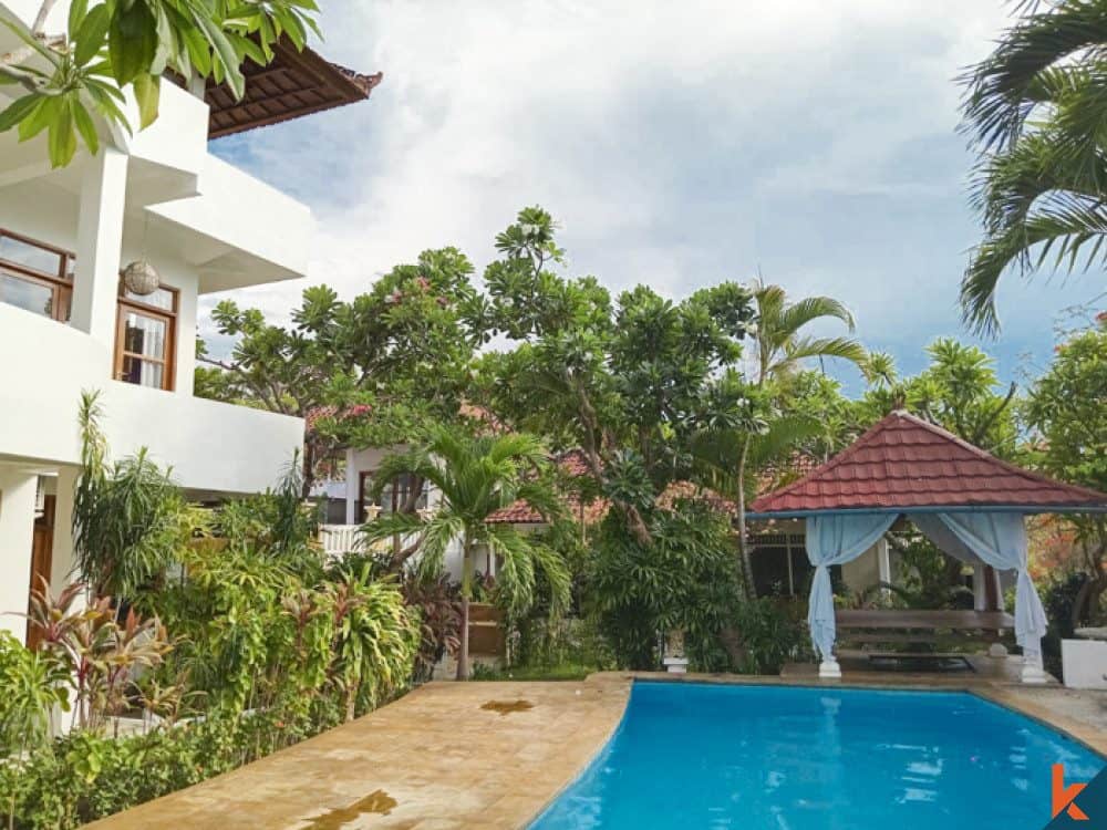 6-bedroom freehold villa in Lovina — photo 4 of 5