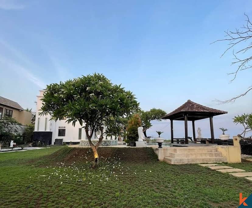 4-bedroom freehold villa in Lovina — photo 5 of 5