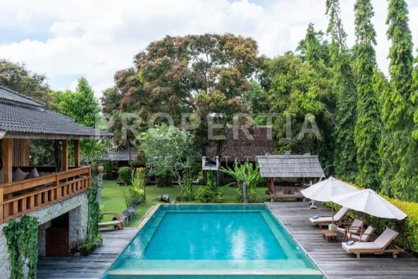 8-bedroom freehold villa in Berawa — photo 4 of 5