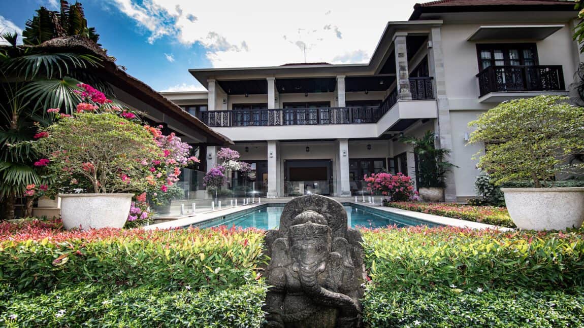 3-bedroom freehold villa in Jimbaran — photo 4 of 24