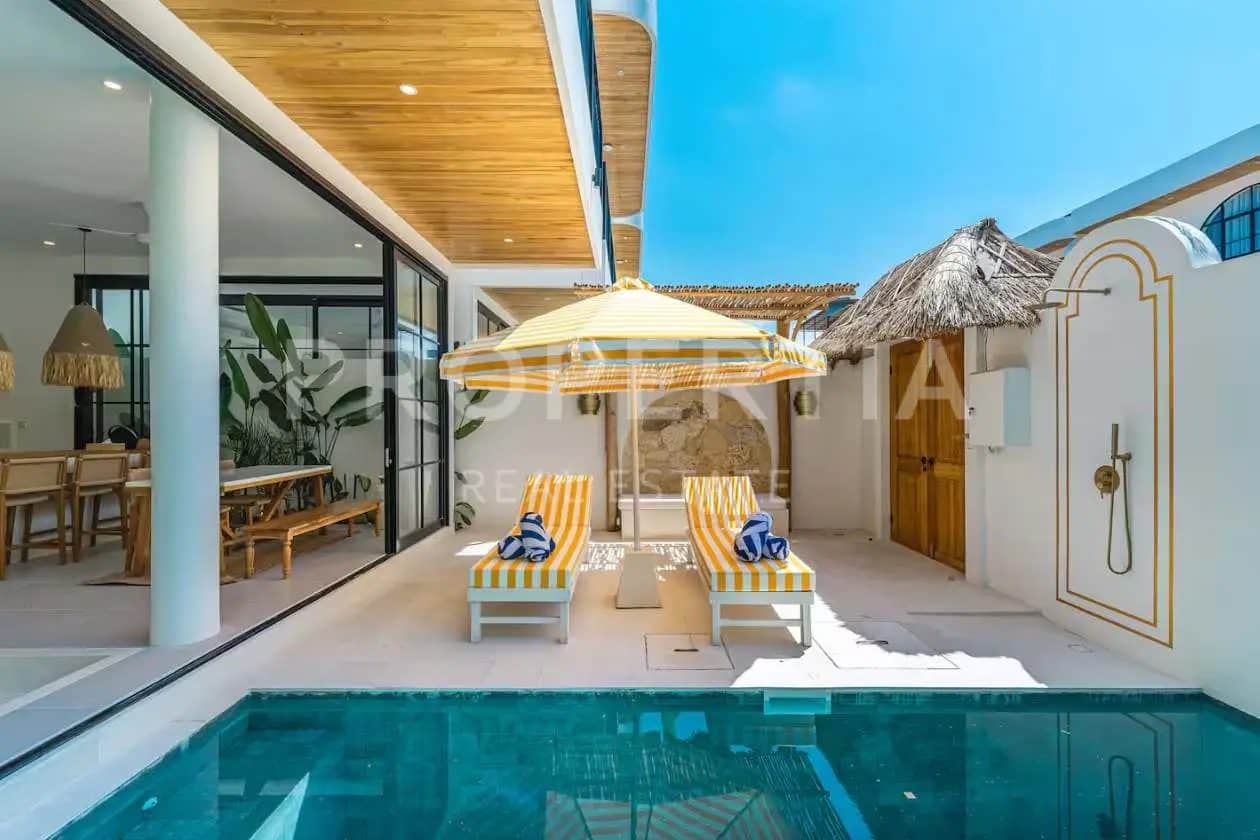Turnkey High-yield Investment Villa in Prime Batu Bolong
