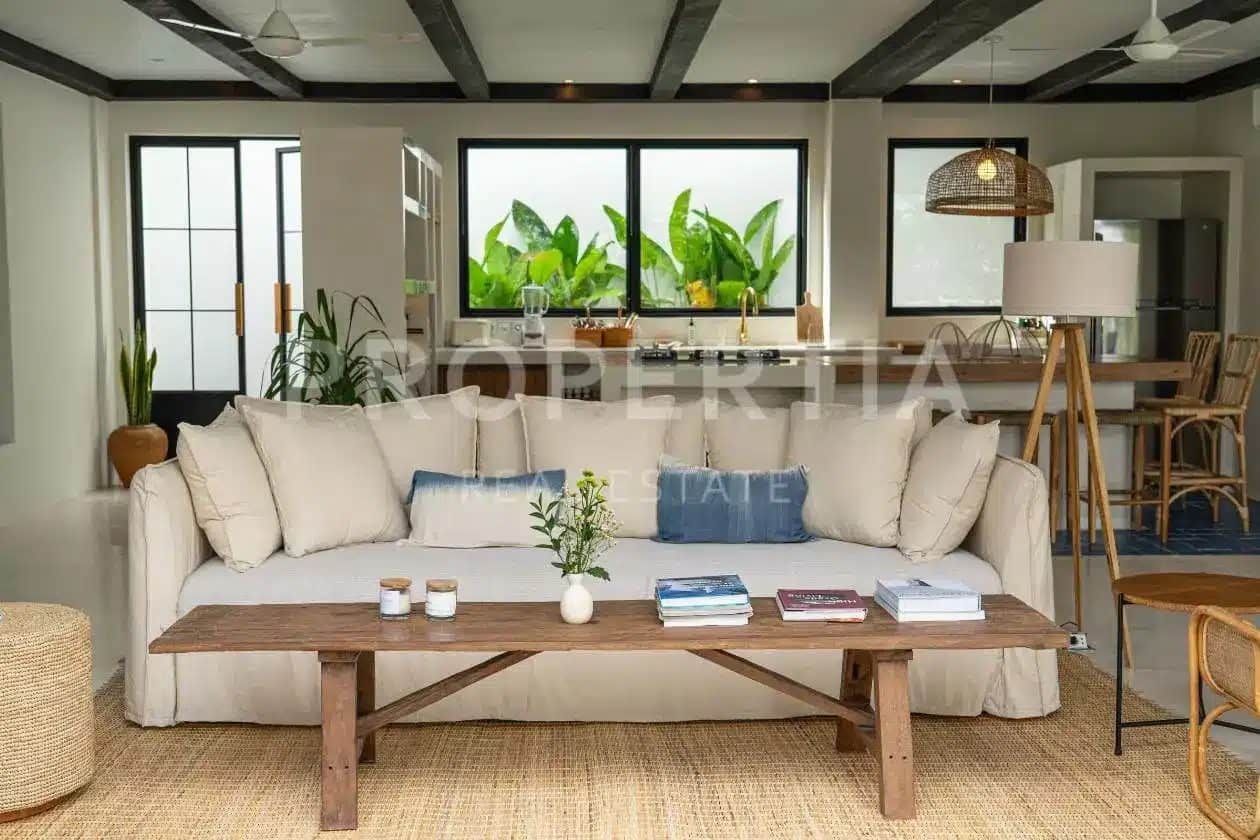 4-bedroom leasehold villa in Canggu — photo 4 of 5
