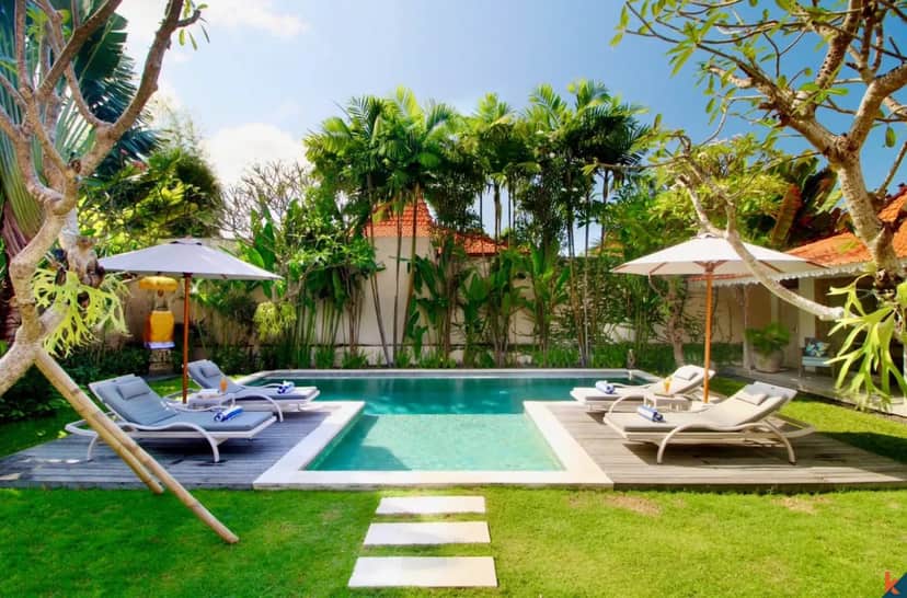 4-bedroom leasehold villa in Canggu — photo 2 of 5