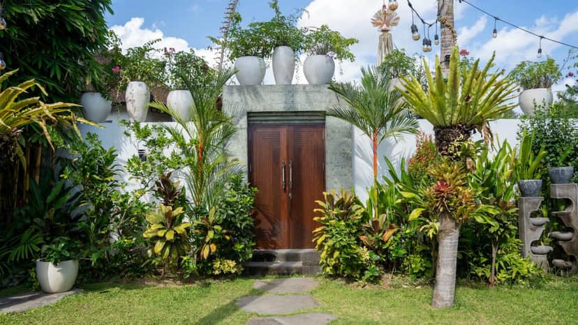 7-bedroom leasehold villa in Canggu — photo 3 of 35