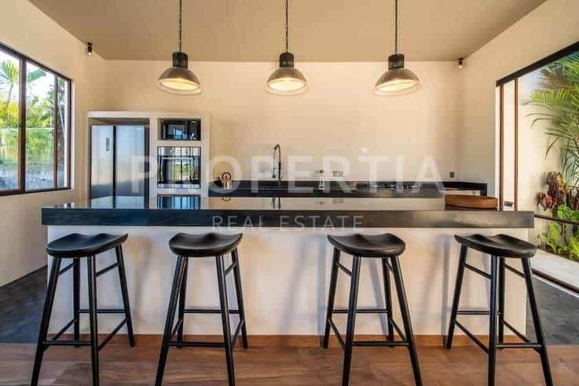 3-bedroom leasehold villa in Berawa — photo 2 of 5