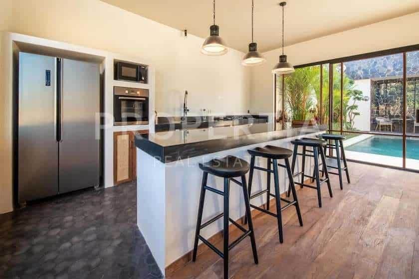 3-bedroom leasehold villa in Berawa — photo 3 of 5
