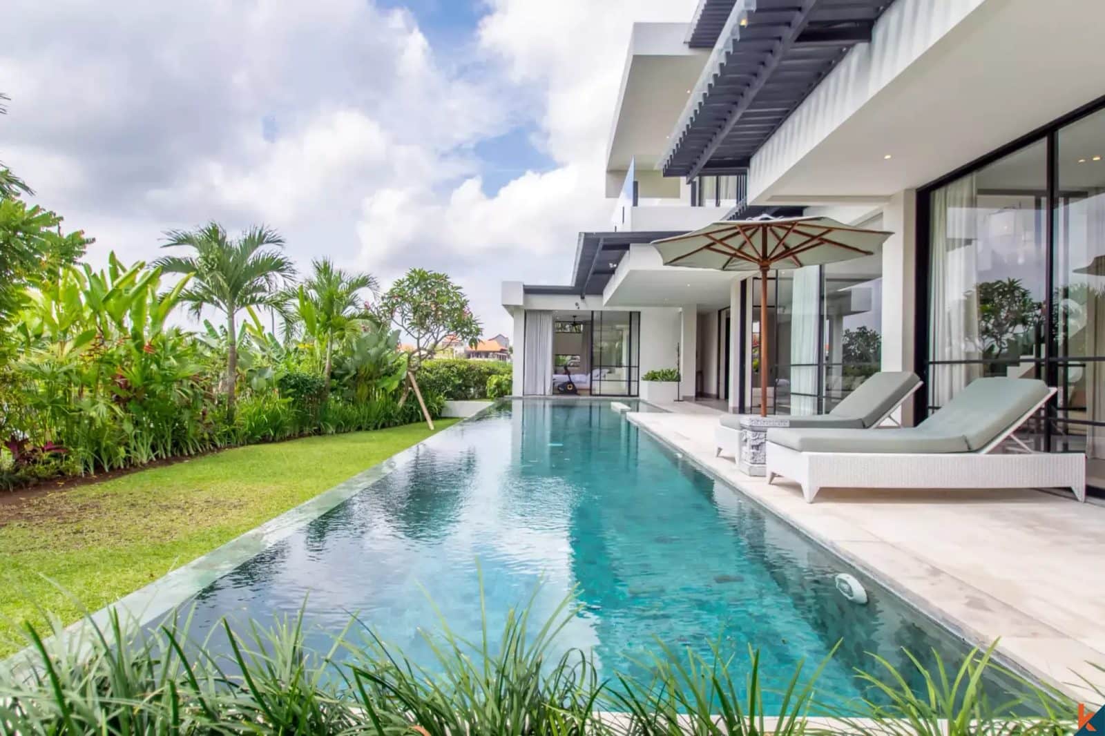 4-bedroom leasehold villa in Canggu — photo 3 of 5