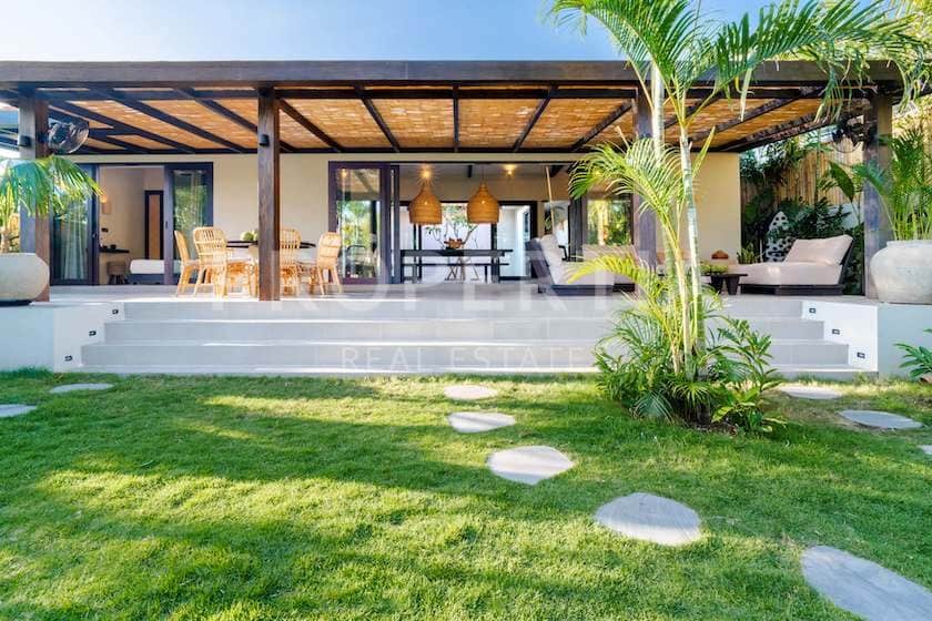 4-bedroom leasehold villa in Bingin — photo 2 of 5