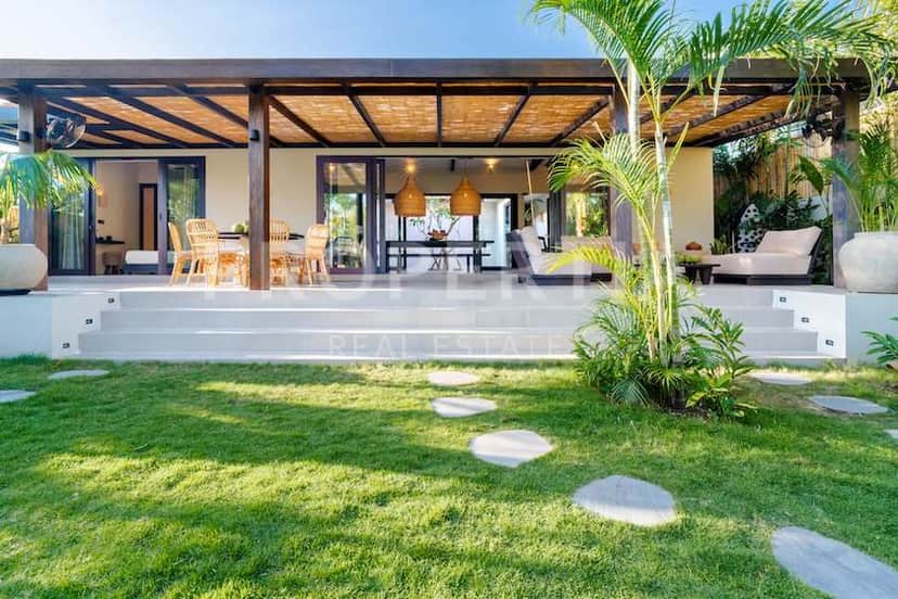 4-bedroom leasehold villa in Bingin — photo 2 of 5