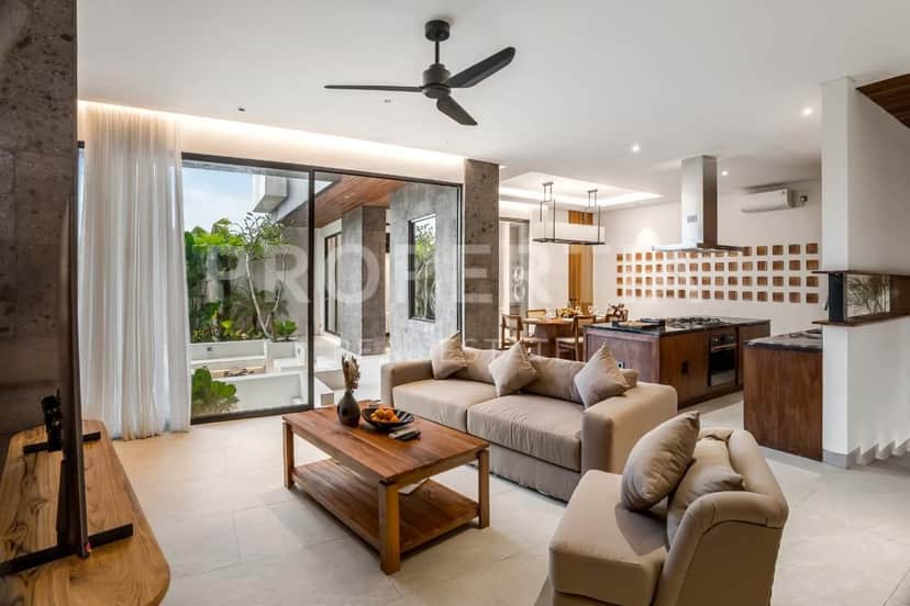 4-bedroom leasehold villa in Canggu — photo 4 of 5