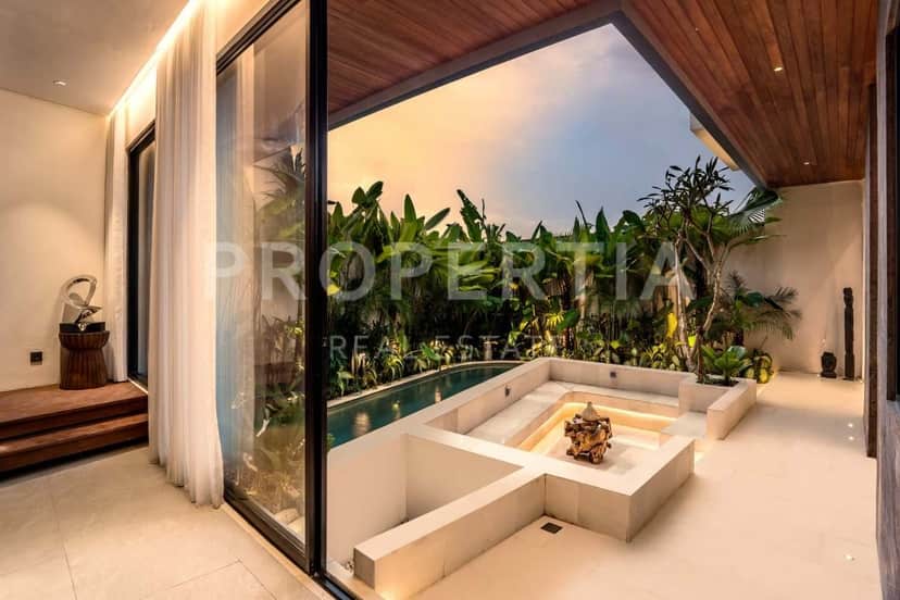 4-bedroom leasehold villa in Canggu — photo 3 of 5