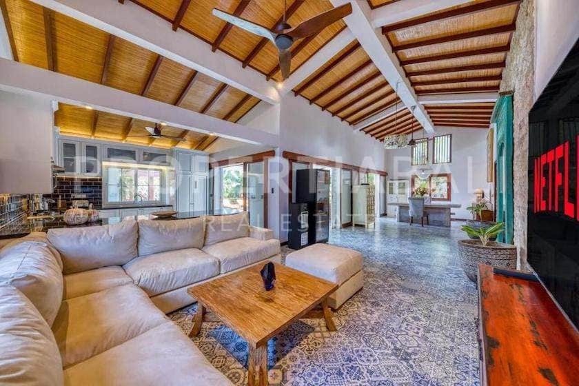 5-bedroom leasehold villa in Canggu — photo 4 of 5