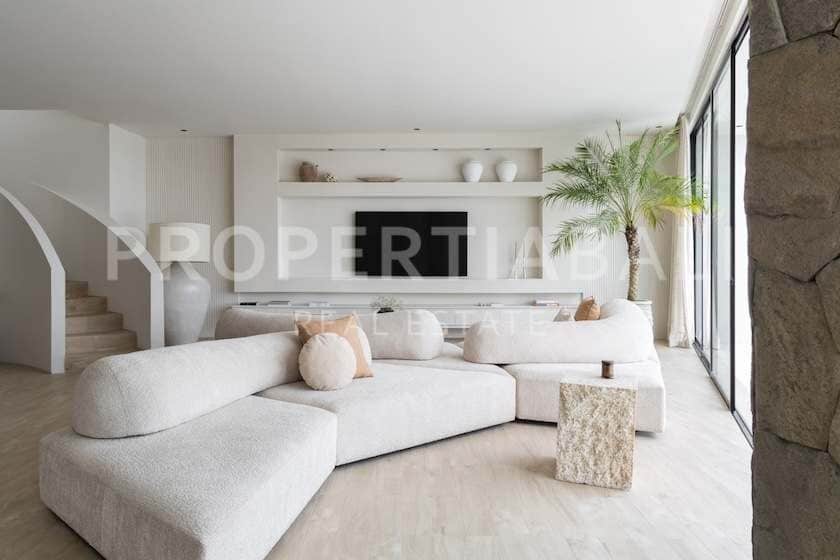 4-bedroom leasehold villa in Bingin — photo 3 of 5