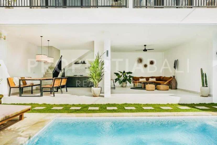 4-bedroom leasehold villa in Canggu — photo 2 of 5