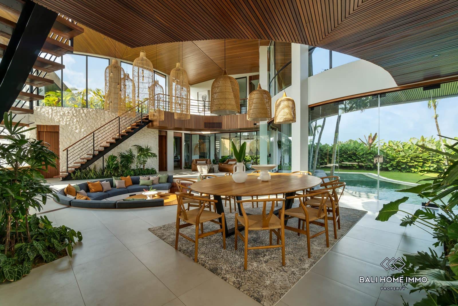 Brand New 5 Bedroom Luxury Villa for Sale in Bali Tumbak Bayuh