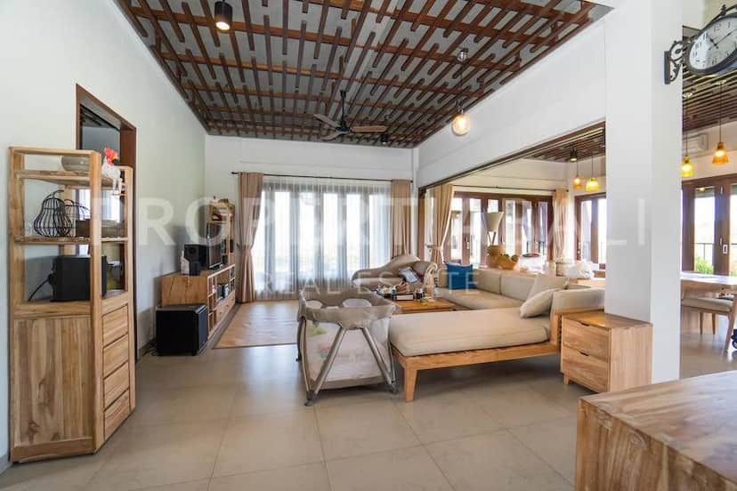 6-bedroom freehold villa in Ungasan — photo 3 of 5