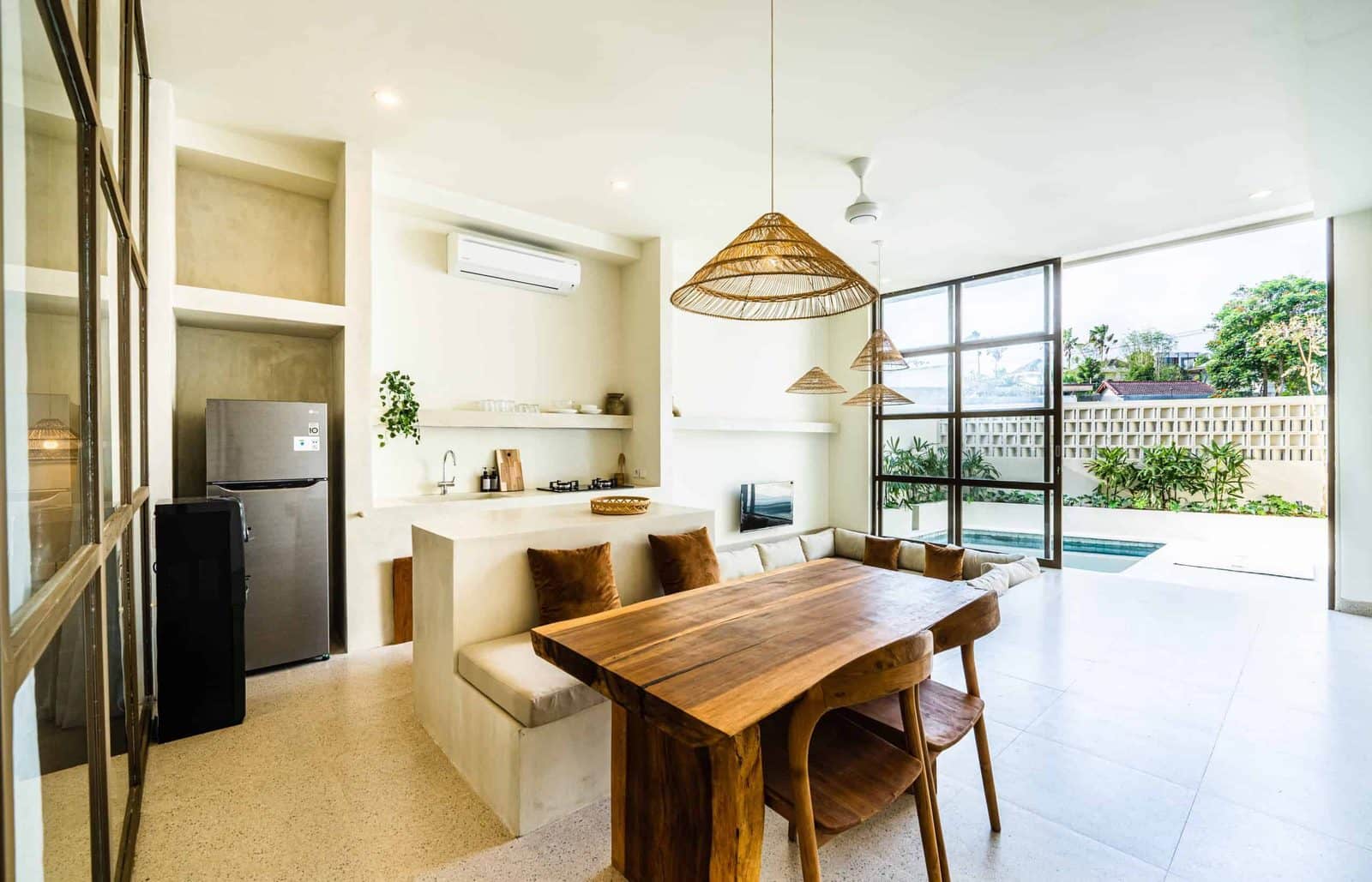 1-bedroom leasehold villa in Canggu — photo 4 of 5