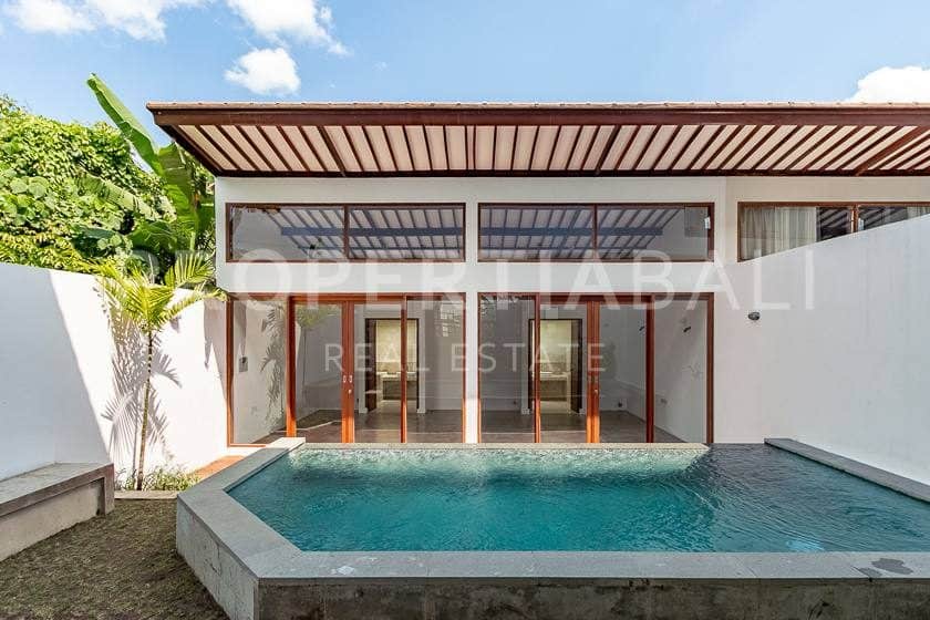 Modern Tropical Villa in Tumbak Bayuh