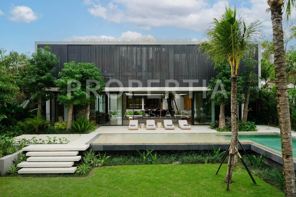 6-bedroom freehold villa in Pererenan — photo 3 of 5