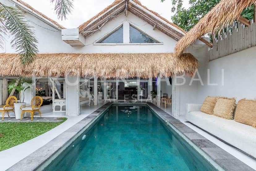 4-bedroom leasehold villa in Seseh/Cemagi — photo 2 of 5