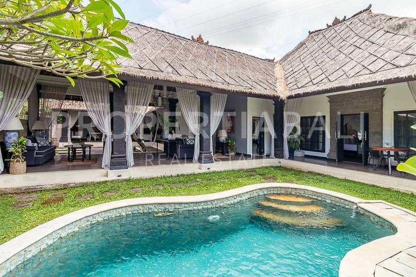 Beautiful Modern Balinese Villa in Tranquil Area of Buwit
