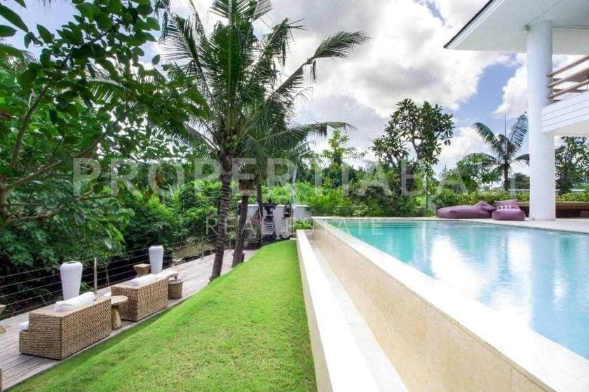 6-bedroom leasehold villa in Pererenan — photo 3 of 5