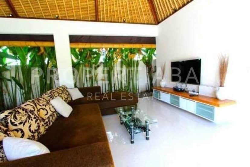 4-bedroom leasehold villa in Pererenan — photo 4 of 5