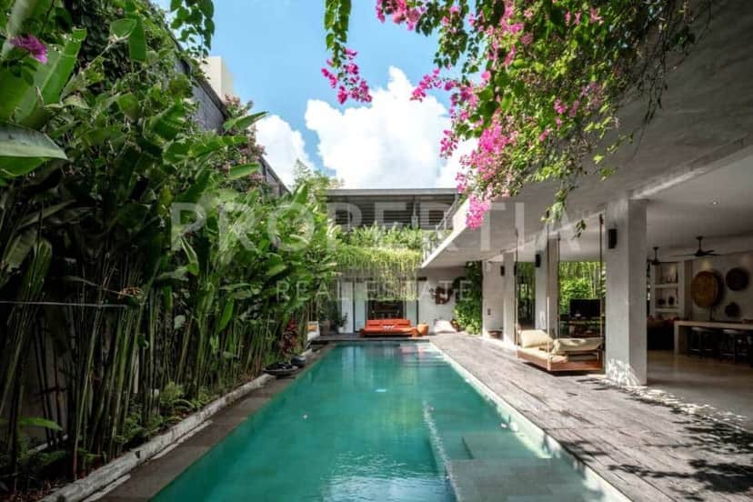 20-bedroom leasehold villa in Seminyak — photo 3 of 5