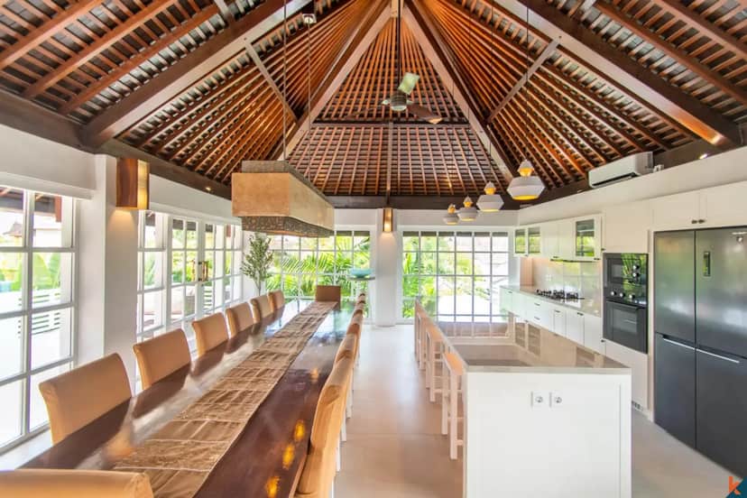 5-bedroom leasehold villa in Seminyak — photo 4 of 5