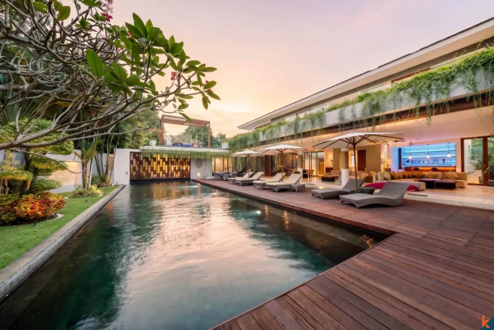 Elegant Five Bedroom Freehold Estate in Peaceful Tanah Lot - Nyanyi