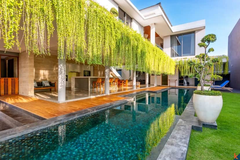 3-bedroom freehold villa in Kerobokan — photo 2 of 5