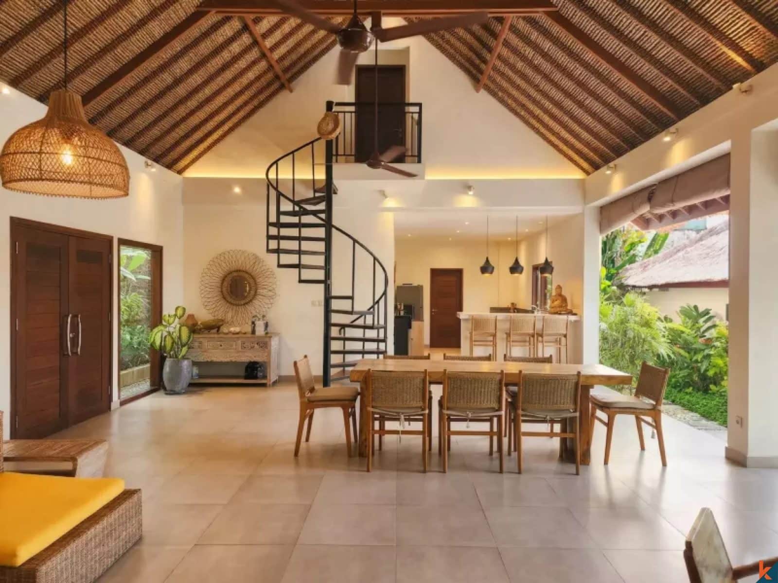 4-bedroom leasehold villa in Canggu — photo 4 of 5