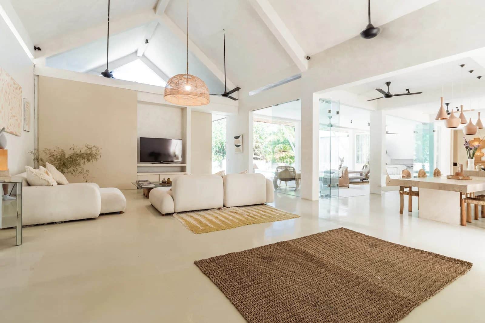 3-bedroom freehold villa in Pererenan — photo 2 of 5
