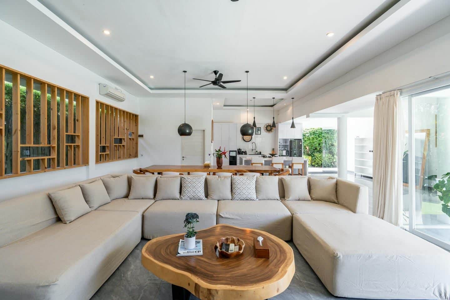 5-bedroom leasehold villa in Canggu — photo 3 of 5
