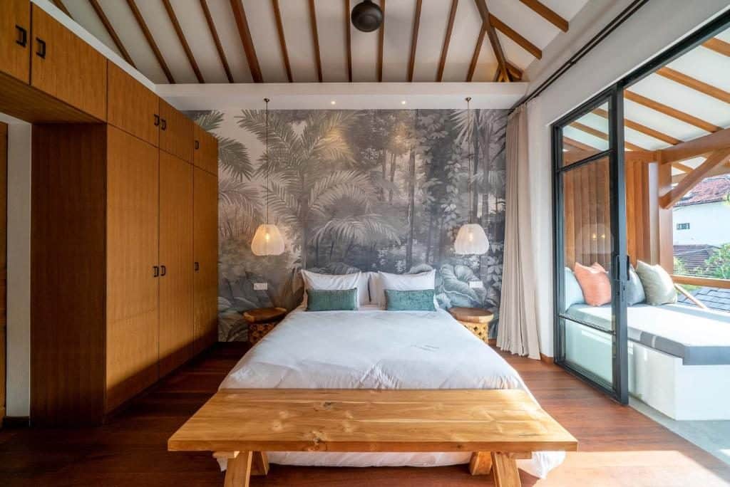 4-bedroom leasehold villa in Pererenan — photo 3 of 5