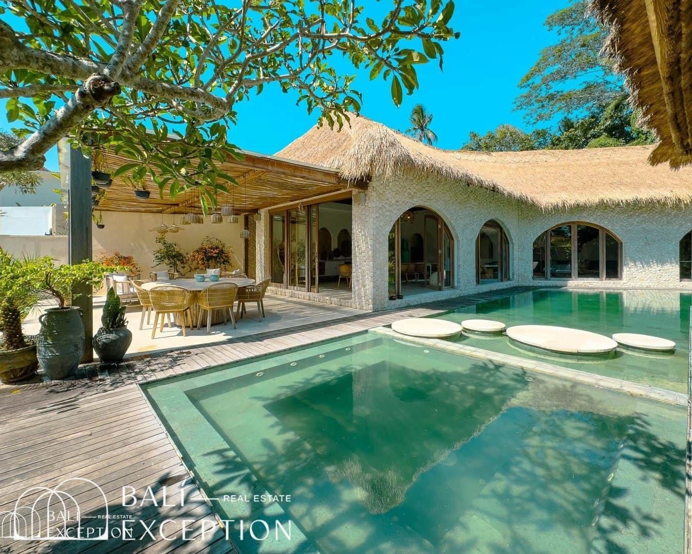 Jungle View 6 Bedroom Villa for Sale Leasehold in Ubud