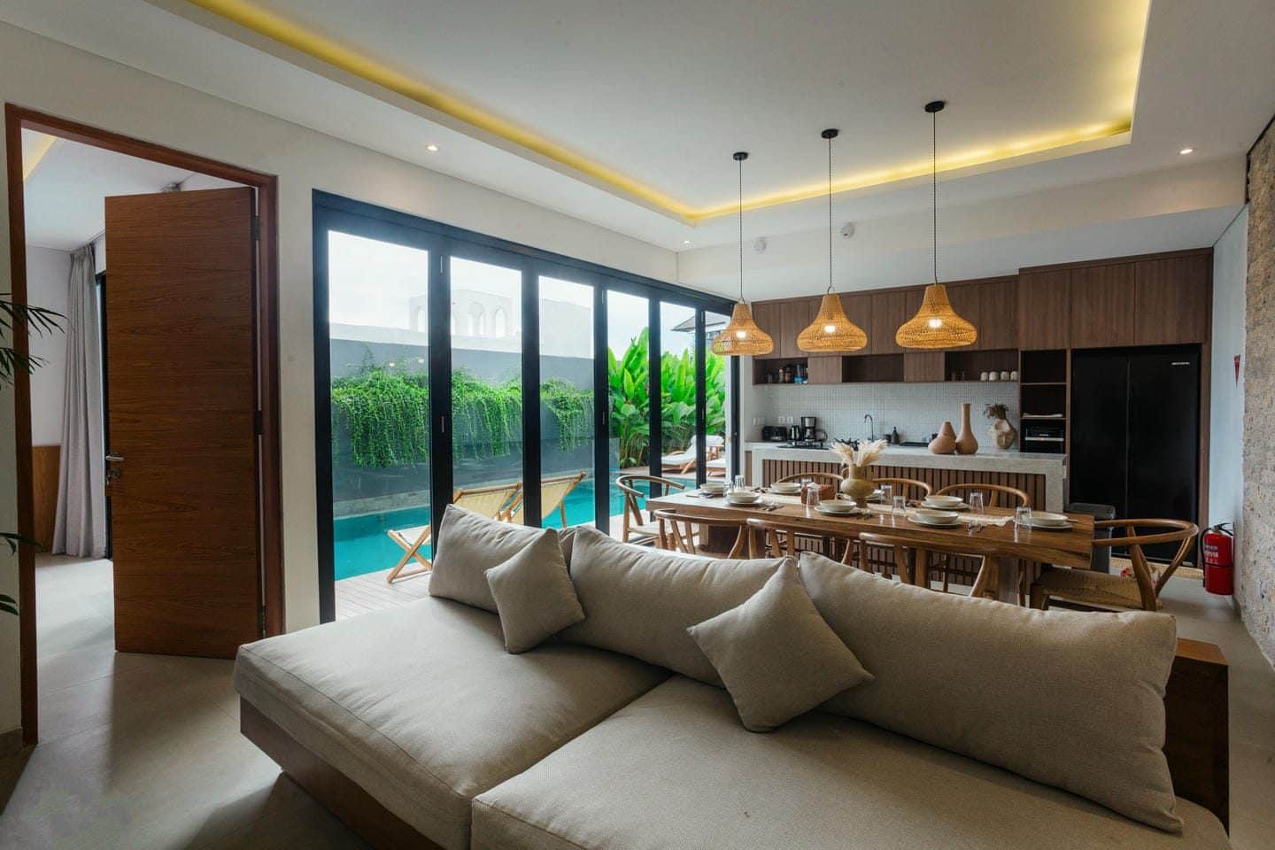 4-bedroom leasehold villa in Canggu — photo 2 of 5