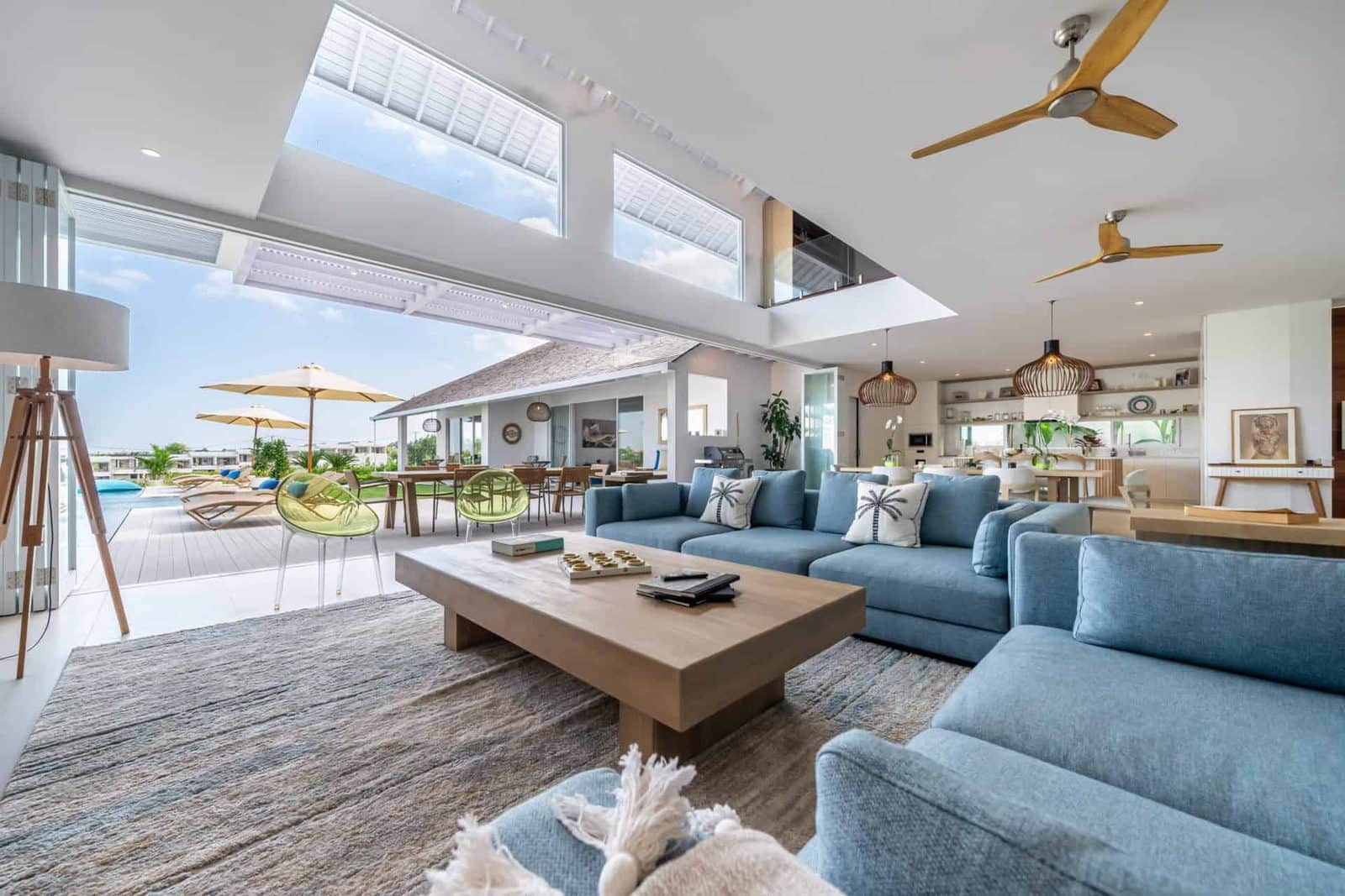 4-bedroom leasehold villa in Canggu — photo 3 of 5