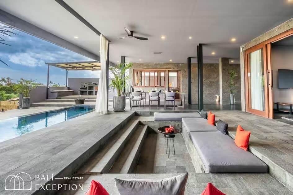 Modern Minimalist 5+1 Bedroom Villa for Sale Leasehold in Tumbak Bayuh